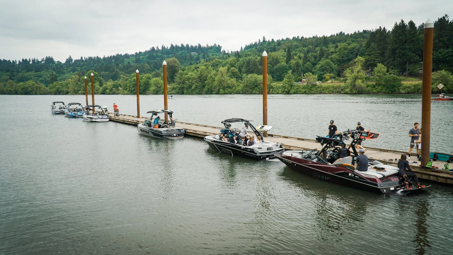 Oregon boat on the Columbia River